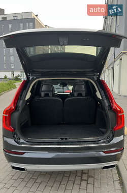 Внедорожник / Кроссовер Volvo XC90 2016 в 