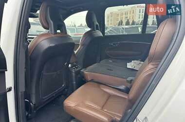 Внедорожник / Кроссовер Volvo XC90 2020 в 