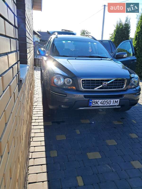 Позашляховик / Кросовер Volvo XC90 2008 в Вараші