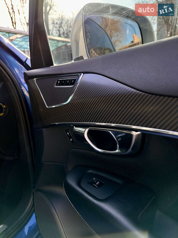 Позашляховик / Кросовер Volvo XC90 2015 в Києві фото 24 Позашляховик / Кросовер Volvo XC90 2015 в Києві