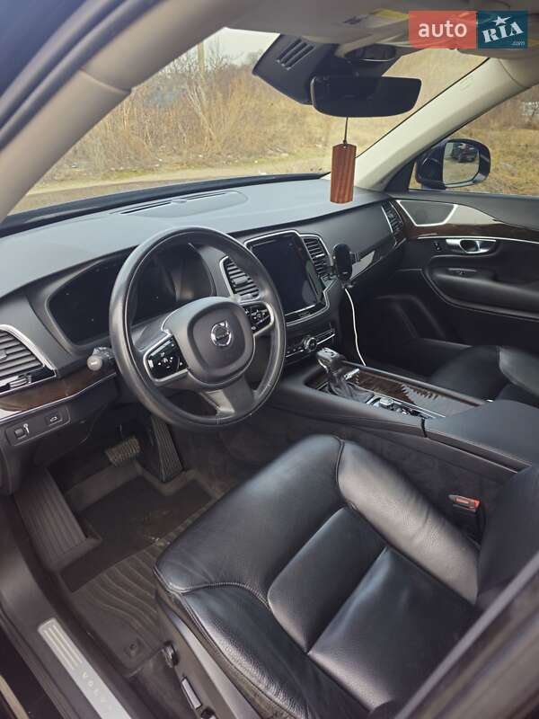 Внедорожник / Кроссовер Volvo XC90 2016 в Тернополе