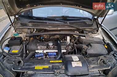 Внедорожник / Кроссовер Volvo XC90 2003 в 