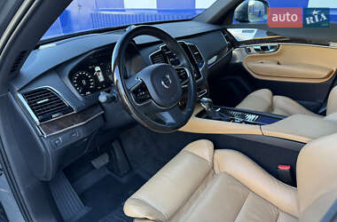 Позашляховик / Кросовер Volvo XC90 2016 в 