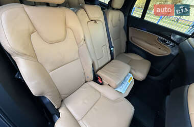 Позашляховик / Кросовер Volvo XC90 2016 в 