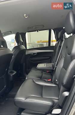 Позашляховик / Кросовер Volvo XC90 2021 в 