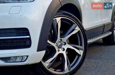 Внедорожник / Кроссовер Volvo XC90 2015 в 