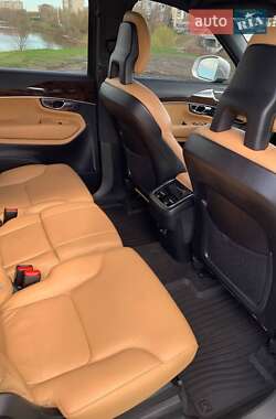Внедорожник / Кроссовер Volvo XC90 2018 в 