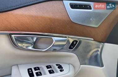 Внедорожник / Кроссовер Volvo XC90 2015 в 
