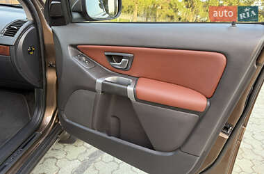 Внедорожник / Кроссовер Volvo XC90 2013 в 
