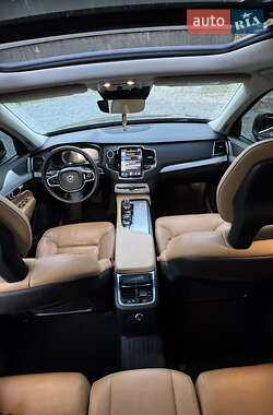 Внедорожник / Кроссовер Volvo XC90 2015 в 