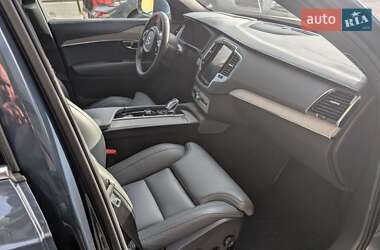 Внедорожник / Кроссовер Volvo XC90 2024 в 