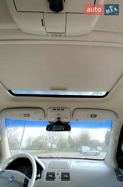 Внедорожник / Кроссовер Volvo XC90 2004 в 
