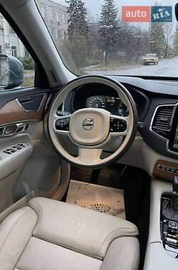 Внедорожник / Кроссовер Volvo XC90 2018 в 