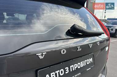 Внедорожник / Кроссовер Volvo XC90 2022 в 