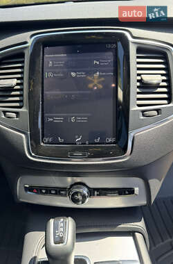 Внедорожник / Кроссовер Volvo XC90 2015 в 