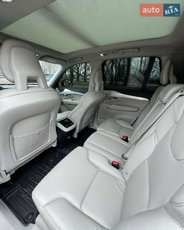 Позашляховик / Кросовер Volvo XC90 2017 в Львові