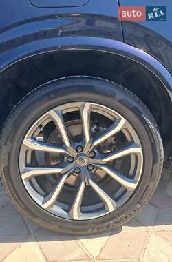 Позашляховик / Кросовер Volvo XC90 2016 в 
