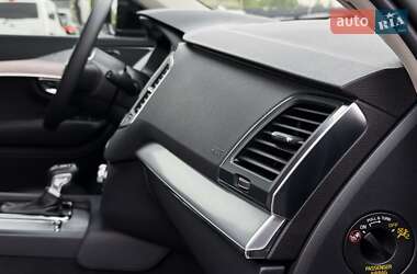 Внедорожник / Кроссовер Volvo XC90 2016 в 