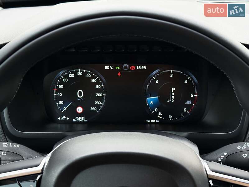 Позашляховик / Кросовер Volvo XC90 2016 в Луцьку