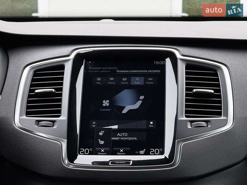 Позашляховик / Кросовер Volvo XC90 2016 в Луцьку