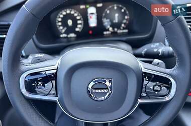 Внедорожник / Кроссовер Volvo XC90 2017 в 
