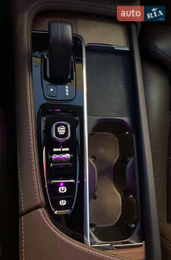 Внедорожник / Кроссовер Volvo XC90 2020 в 