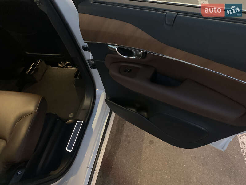 Позашляховик / Кросовер Volvo XC90 2020 в Харкові фото 29 Позашляховик / Кросовер Volvo XC90 2020 в Харкові