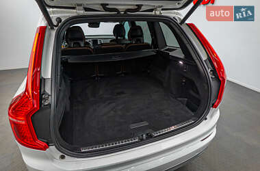 Внедорожник / Кроссовер Volvo XC90 2021 в 