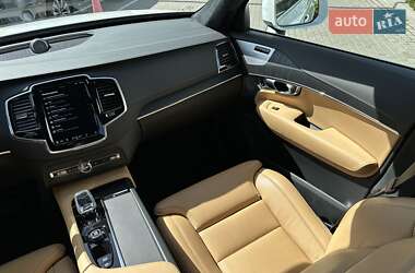 Внедорожник / Кроссовер Volvo XC90 2023 в 