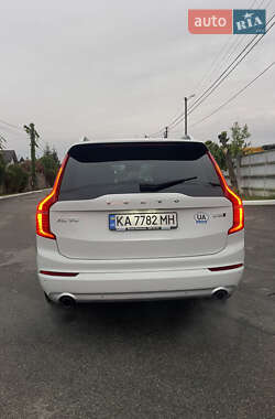 Позашляховик / Кросовер Volvo XC90 2015 в 