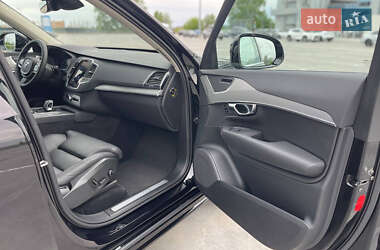 Позашляховик / Кросовер Volvo XC90 2022 в 
