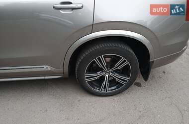 Позашляховик / Кросовер Volvo XC90 2020 в 