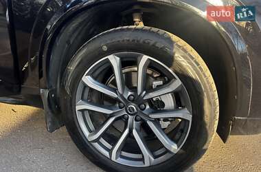 Внедорожник / Кроссовер Volvo XC90 2018 в 