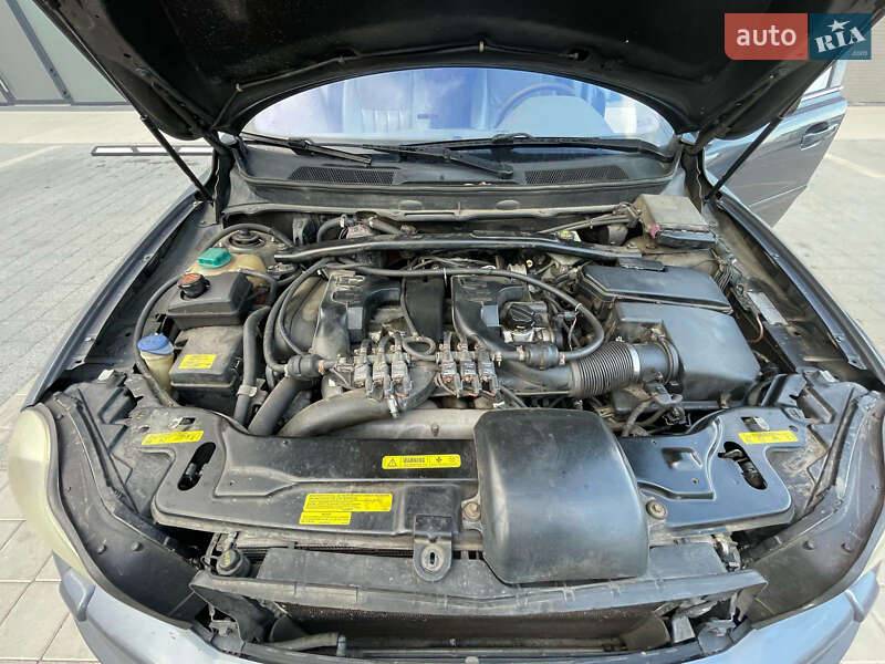 Внедорожник / Кроссовер Volvo XC90 2004 в Рава-Русской