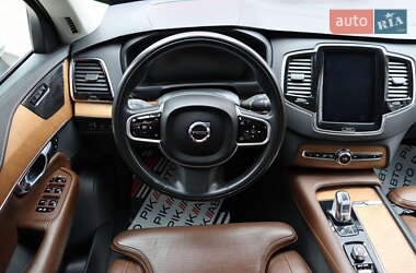 Внедорожник / Кроссовер Volvo XC90 2018 в 