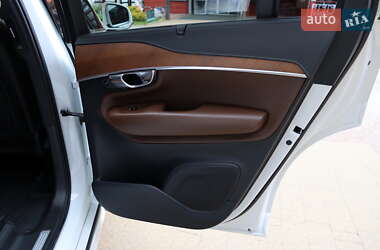 Внедорожник / Кроссовер Volvo XC90 2018 в 