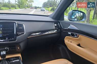 Позашляховик / Кросовер Volvo XC90 2017 в 
