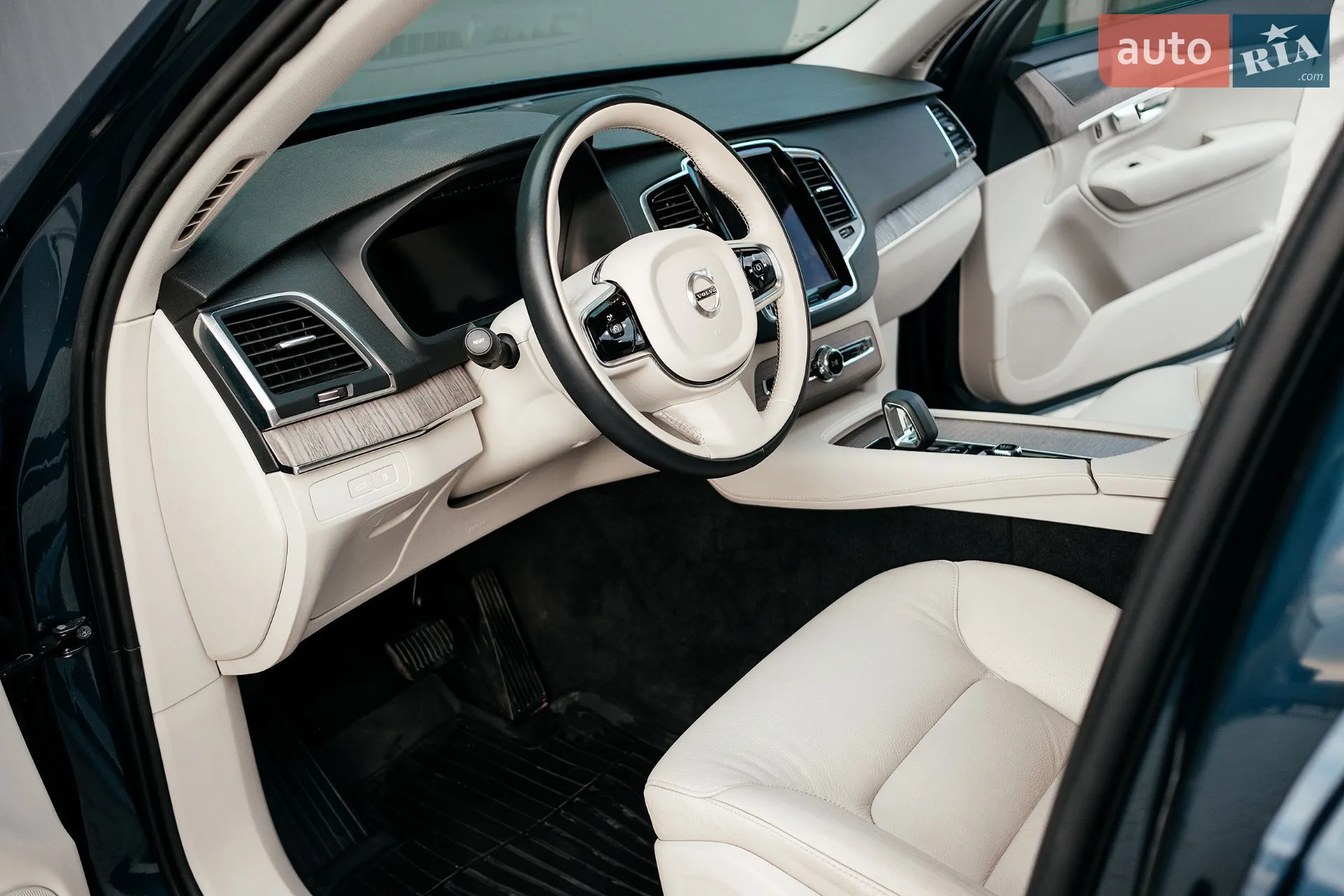 2022 Volvo XC90 - мініатюра 148