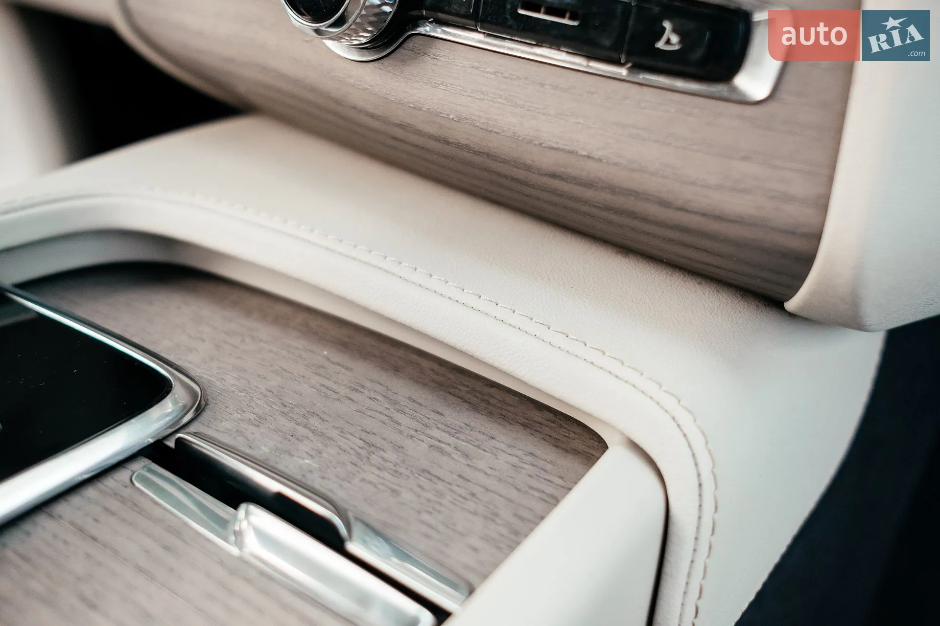 2022 Volvo XC90 - мініатюра 225