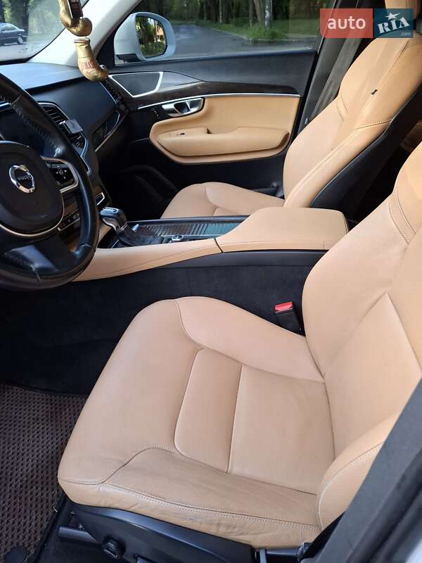 Позашляховик / Кросовер Volvo XC90 2016 в Рівному