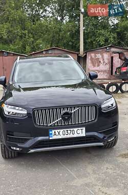 Внедорожник / Кроссовер Volvo XC90 2018 в 