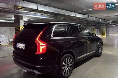 Внедорожник / Кроссовер Volvo XC90 2021 в 
