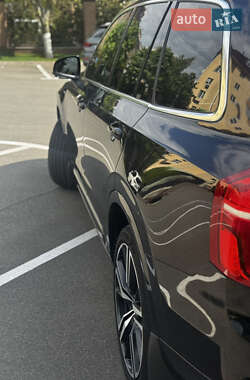 Внедорожник / Кроссовер Volvo XC90 2019 в 