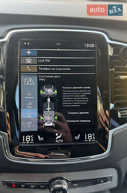 Внедорожник / Кроссовер Volvo XC90 2019 в 