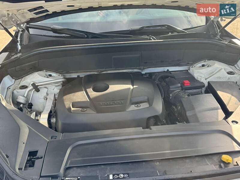 Внедорожник / Кроссовер Volvo XC90 2016 в Ахтырке