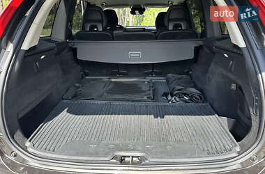 Внедорожник / Кроссовер Volvo XC90 2018 в 