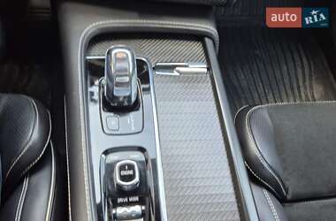 Внедорожник / Кроссовер Volvo XC90 2016 в 