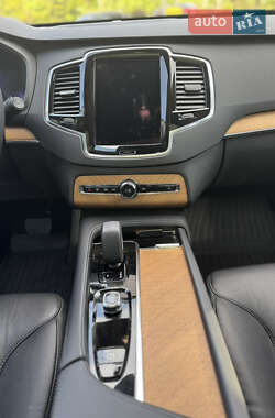 Позашляховик / Кросовер Volvo XC90 2022 в 