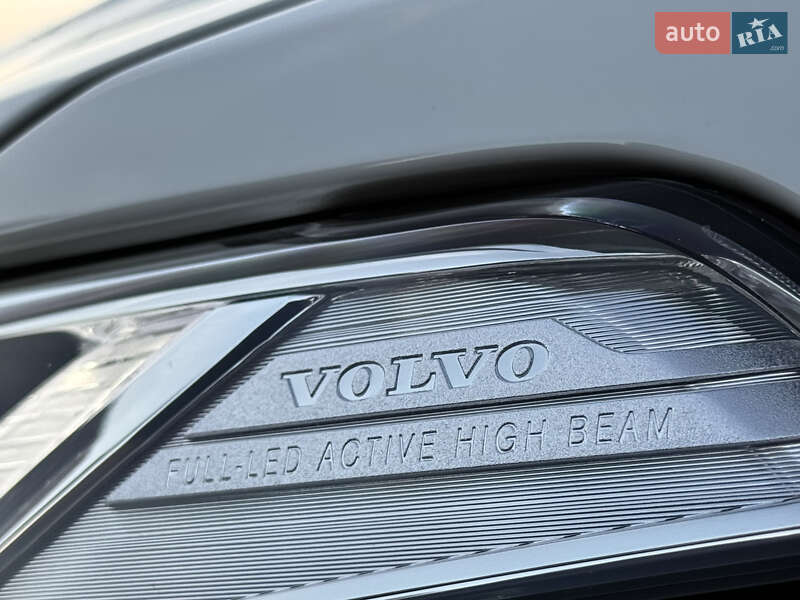 Позашляховик / Кросовер Volvo XC90 2019 в Києві