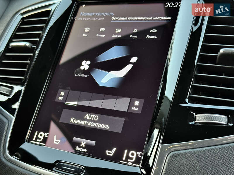 Позашляховик / Кросовер Volvo XC90 2019 в Києві